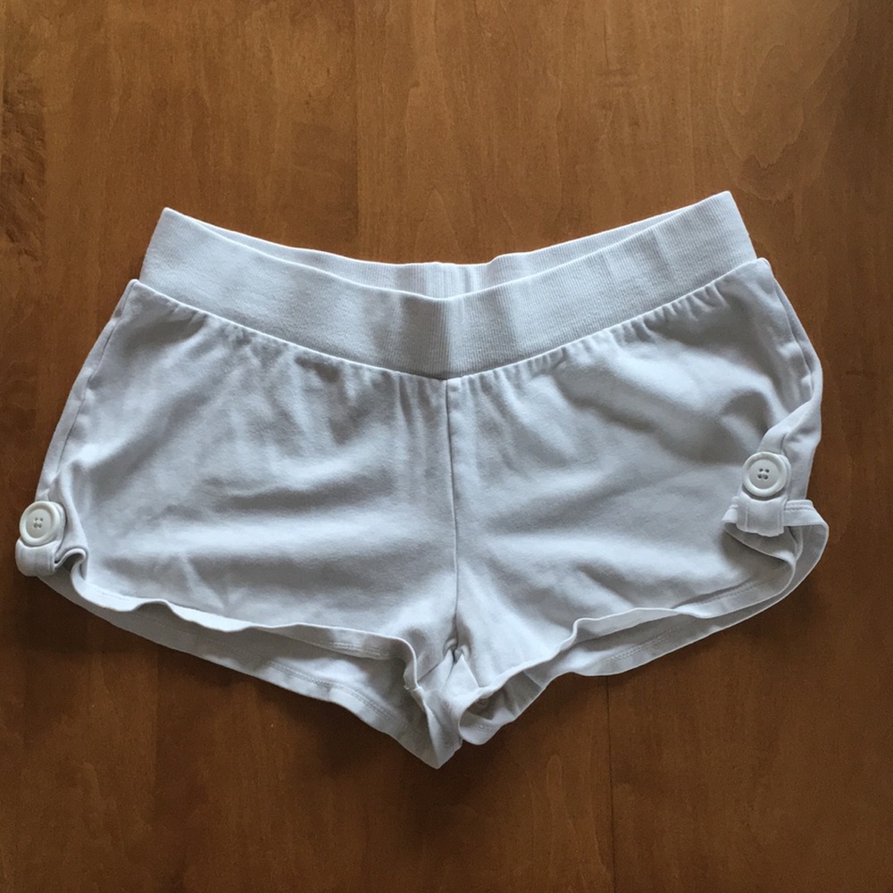 White pajama/lounge booty short (medium 7/9)